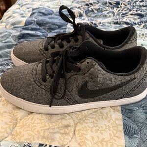 Nike Solarsoft Canvas Casual Shoes